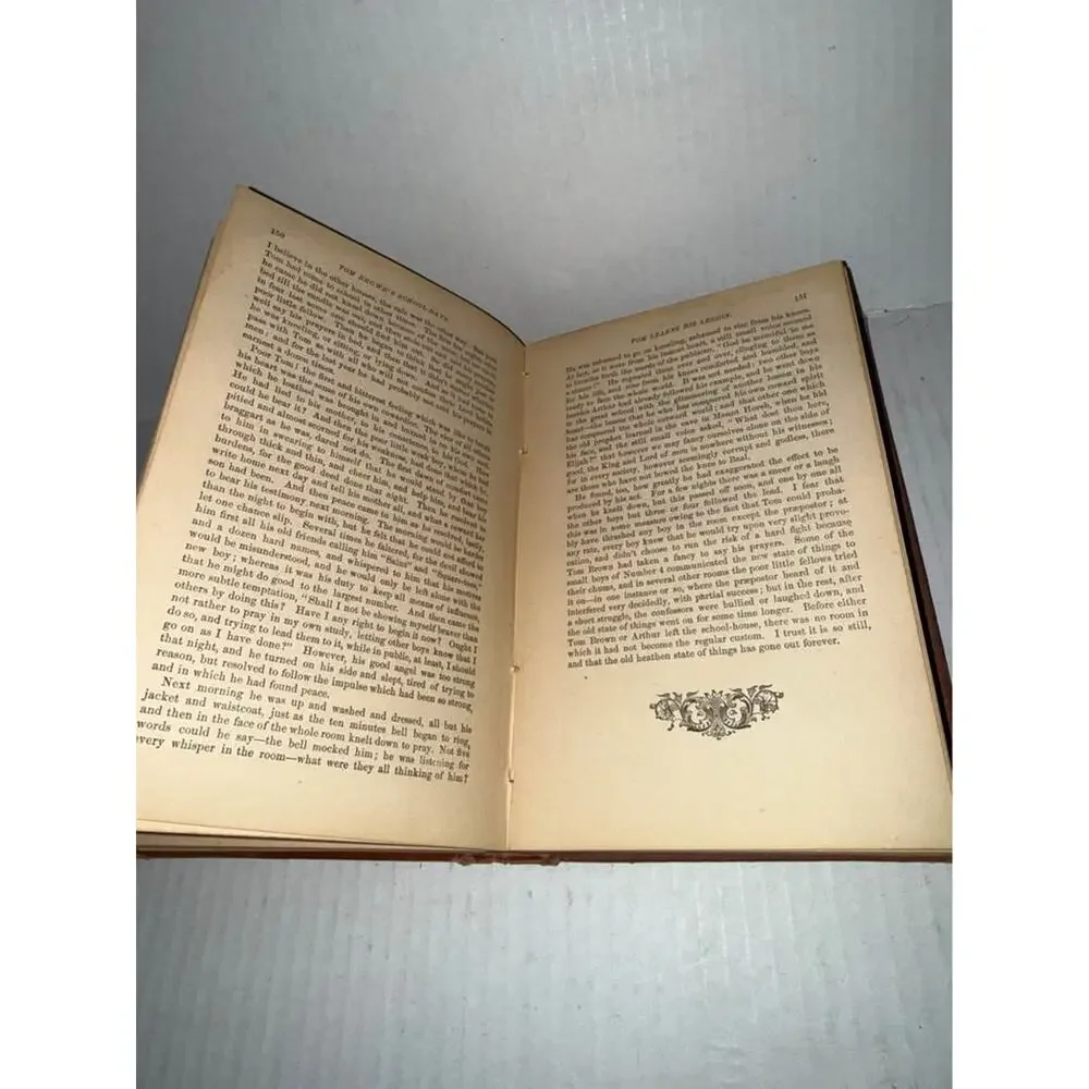 Antique book Tom Brown's School-Days Alta Edition by Thomas Hughes